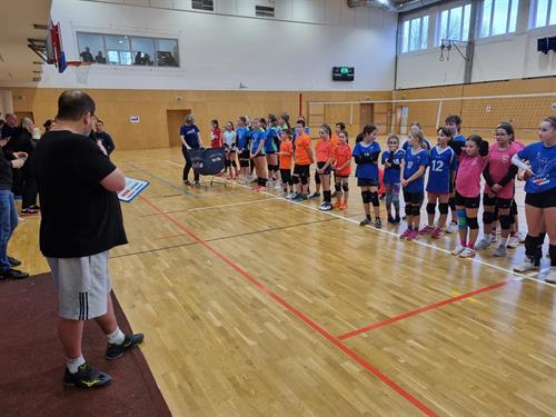 Barevný minivolejbal